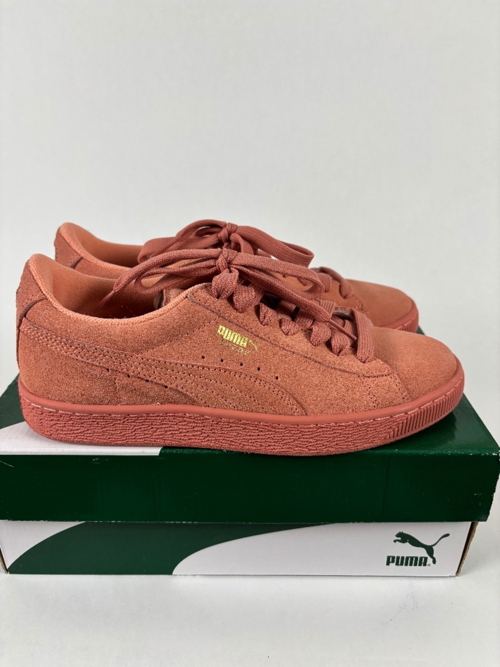 Puma, Suede, Skate/Court, Sneakers, Pale Pink/Samon Women's Size 8 [7C]